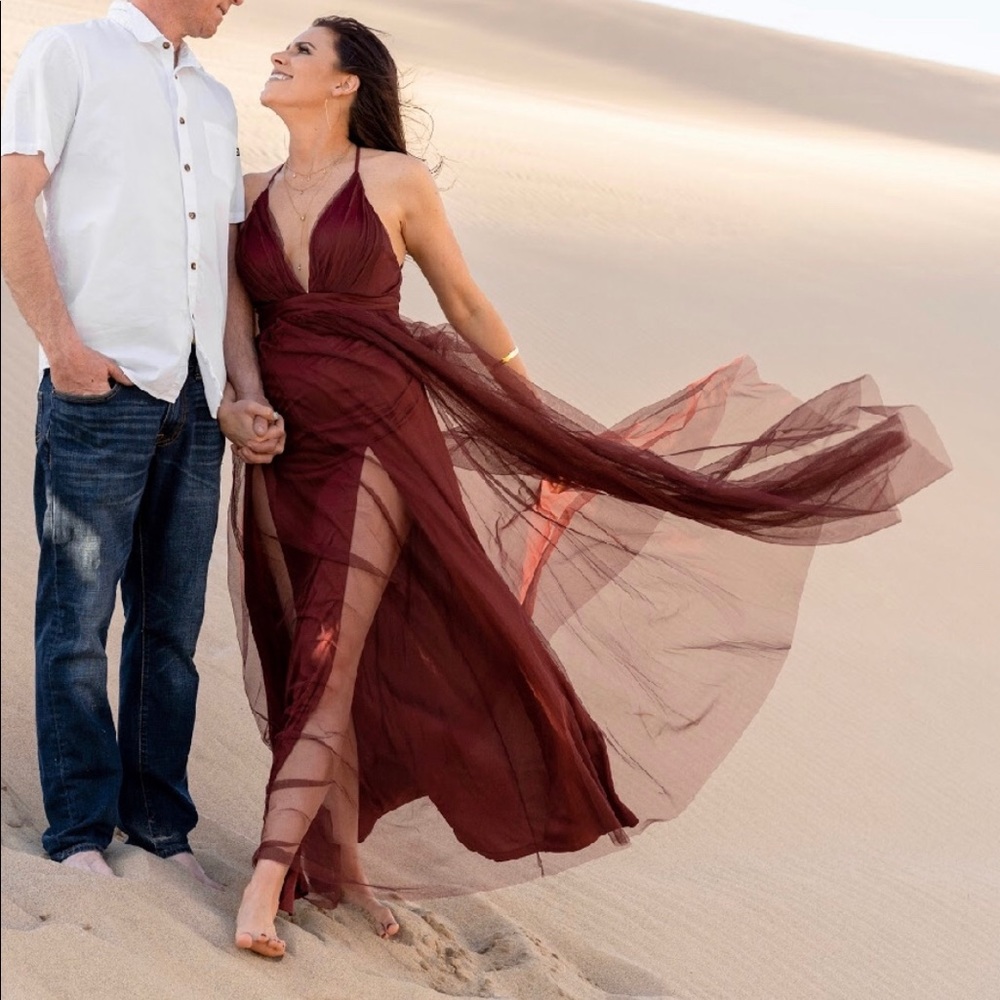 Showpo Celebrate tonight Maxi dress. Wine color. Size Small.